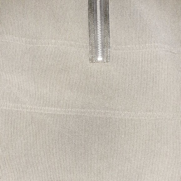 New York & Company Mini Swap Green Skirt Size 10 - Picture 3 of 5